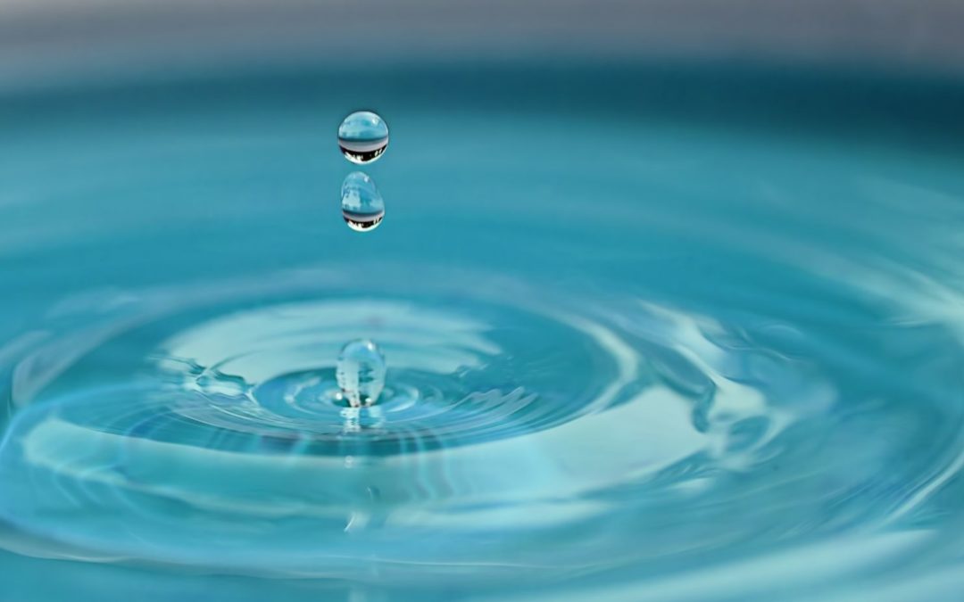 El Papel Crucial del Agua en el Proceso del Hormigón